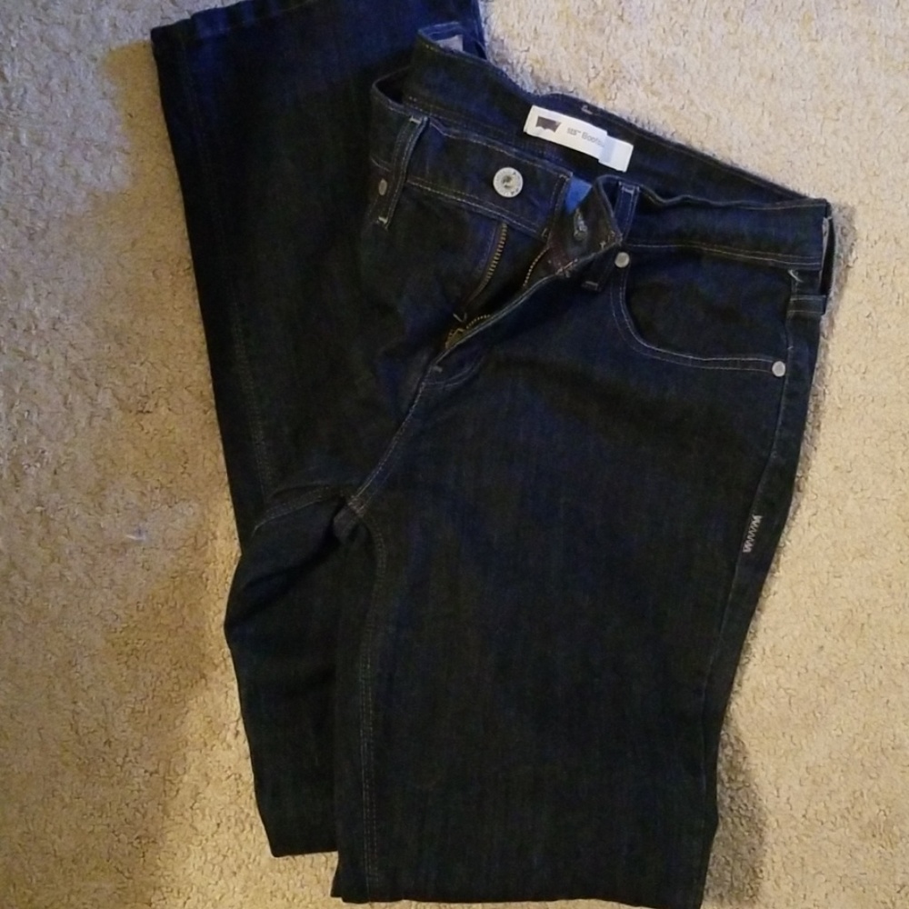boot cut jeans